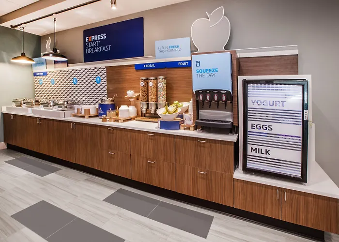 Holiday Inn Express & Suites - Cincinnati North - Liberty Way By Ihg